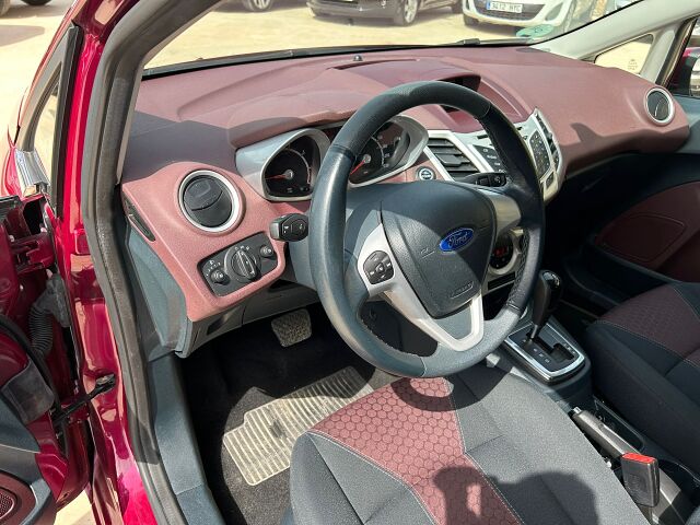 FORD FIESTA TITANIUM AUTO 1.4 SPANISH LHD IN SPAIN 55000 MILES SUPERB 2010